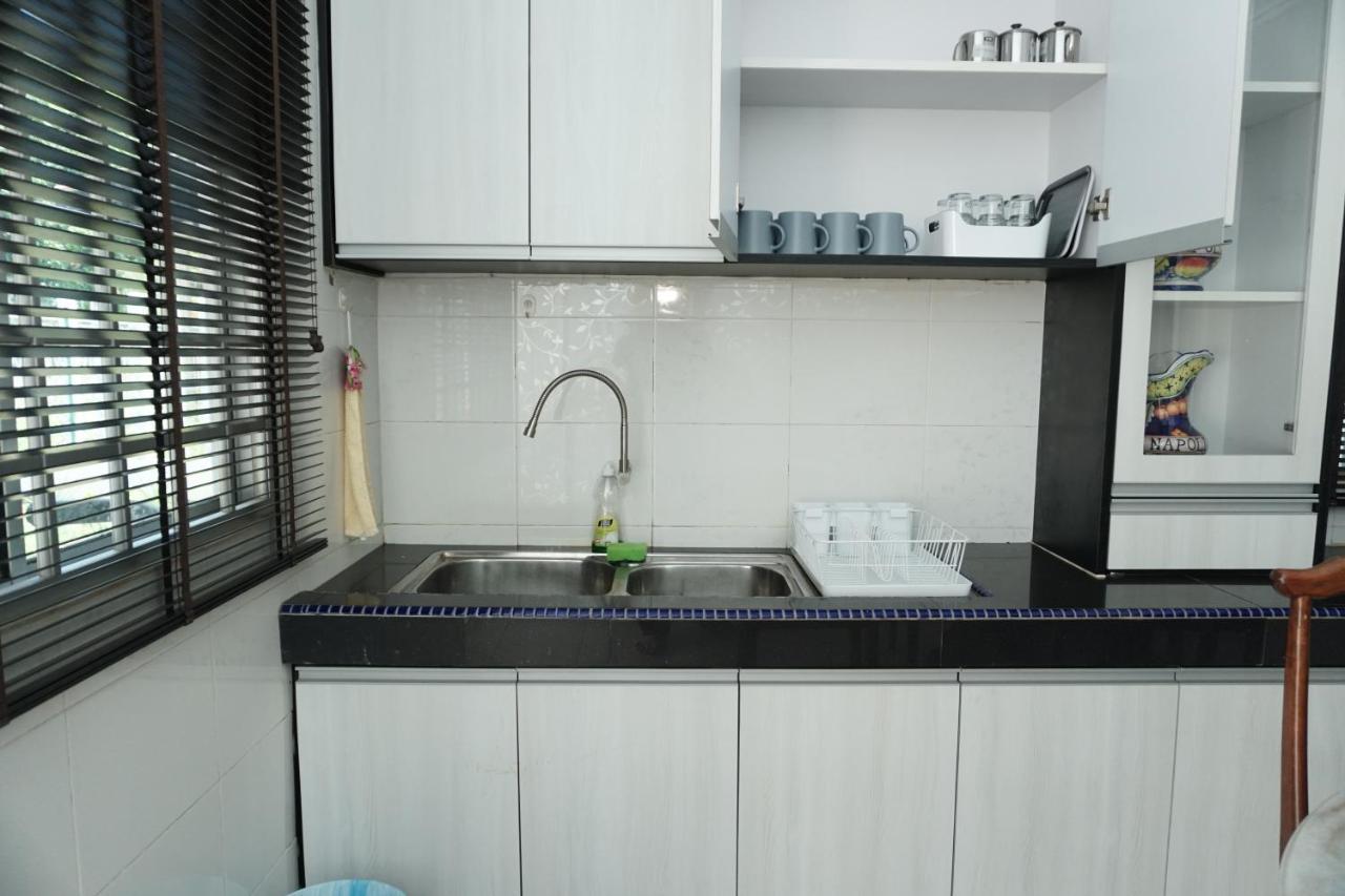 Beit Azzahra Private Pool Villa At Pantai Batu Hitam 关丹 外观 照片